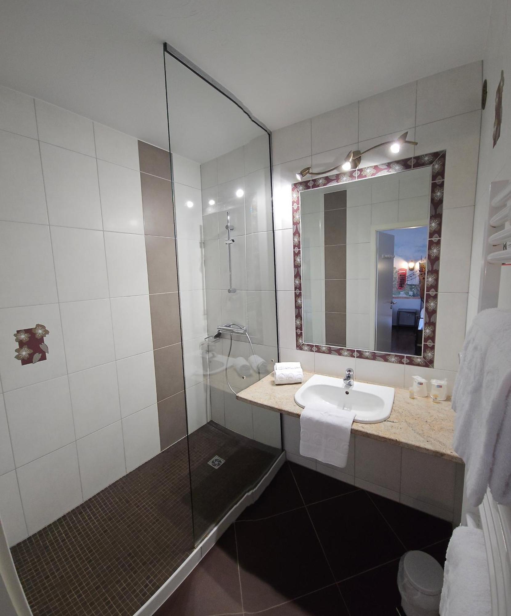 Hotel Restaurant Champ Alsace Haguenau Exteriör bild