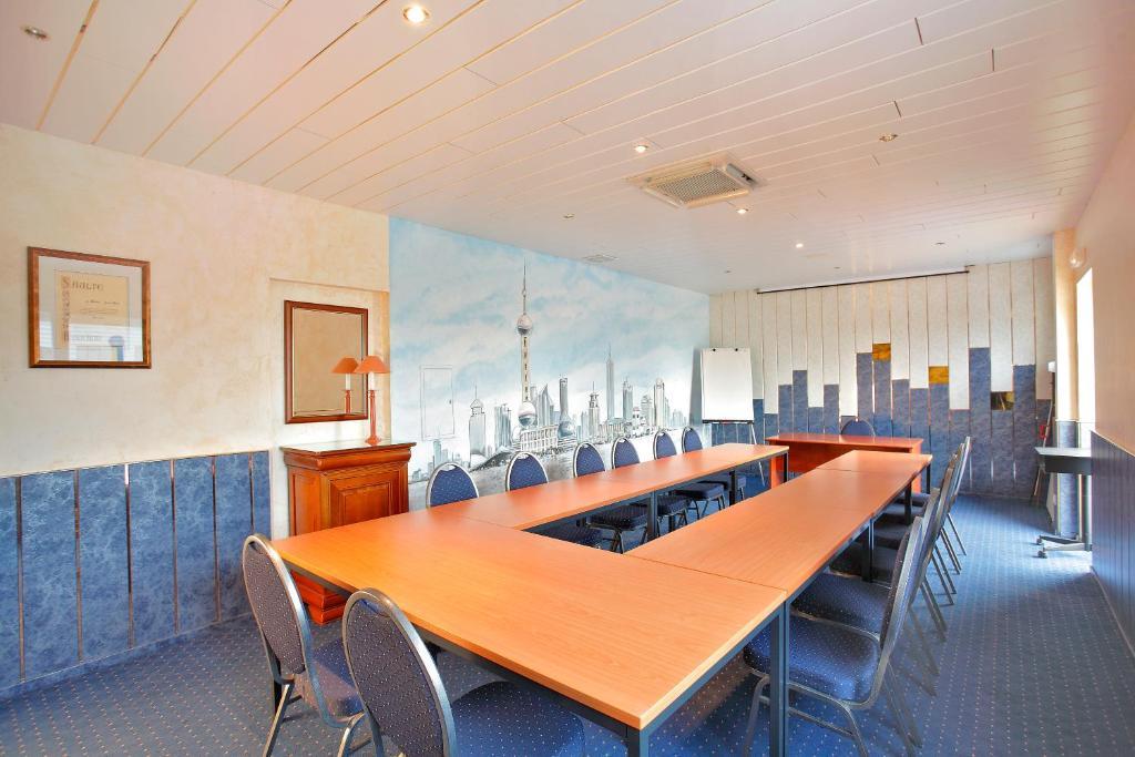 Hotel Restaurant Champ Alsace Haguenau Exteriör bild